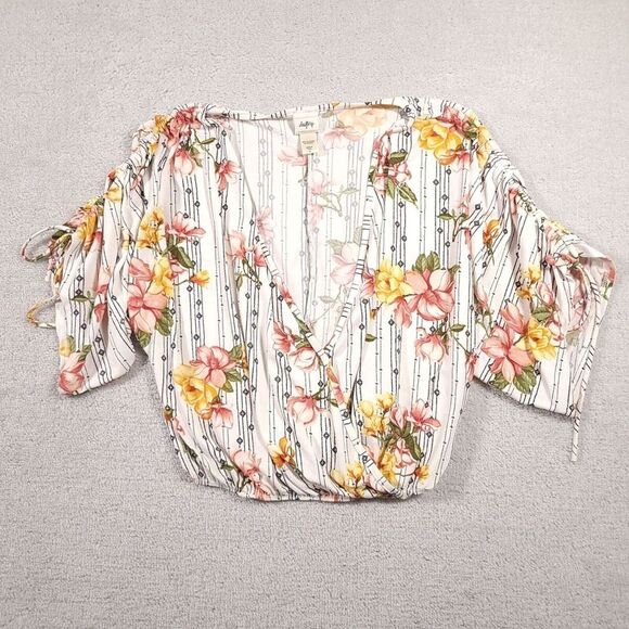 Daytrip Blouse Floral Surplice V-Neck Wide Half Sleeve Crop USA Women's Small - Picture 5 of 8